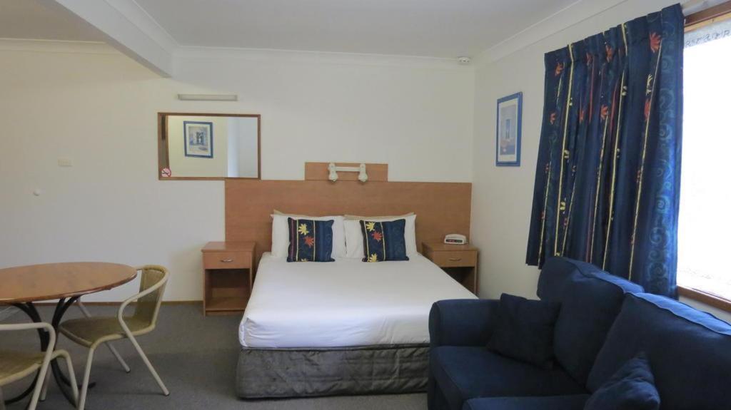 Bridge View Motel Gorokan Екстер'єр фото